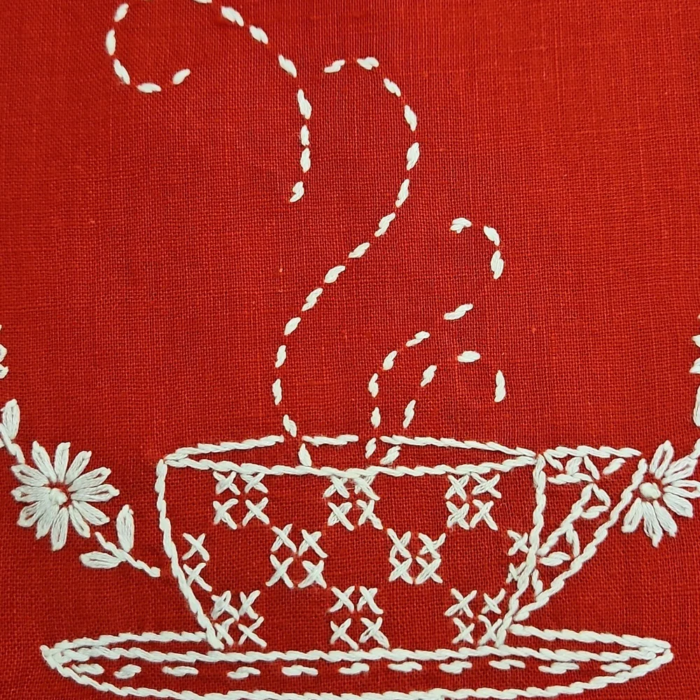 RED WHITE TEACUP HAND EMBROIDERED VINTAGE TEA‎ TOWELS SET 2